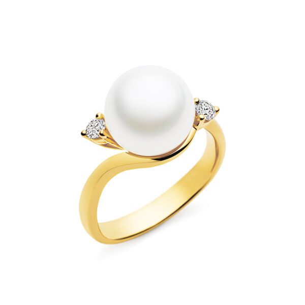 Embrace Ring Yellow Gold