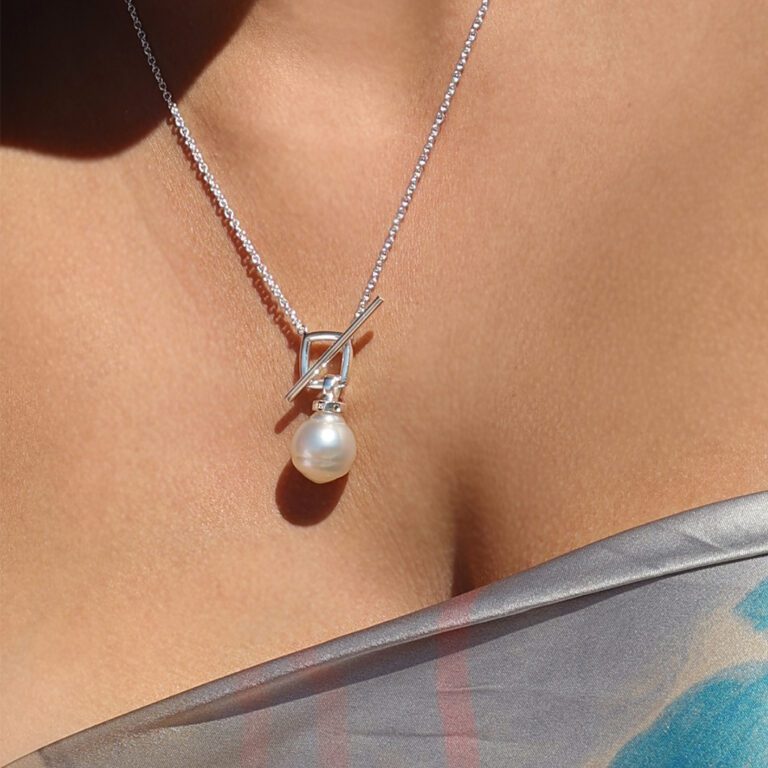 T-Bar Necklace - content