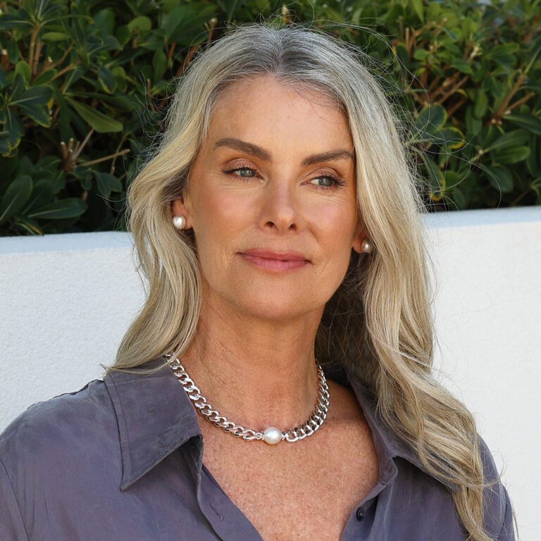 Nexus Choker - content