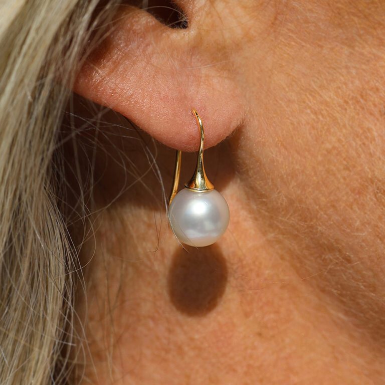 Small Trumpet Earrings YG content