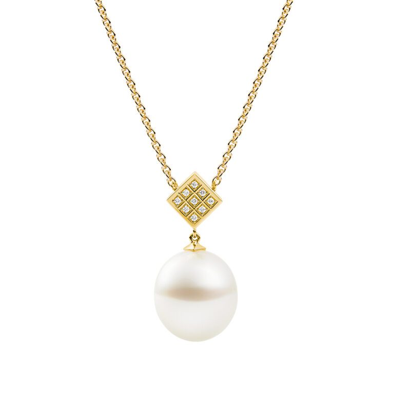 Soiree Pendant, Yellow Gold