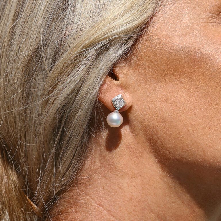 Astara Pearl ER - content