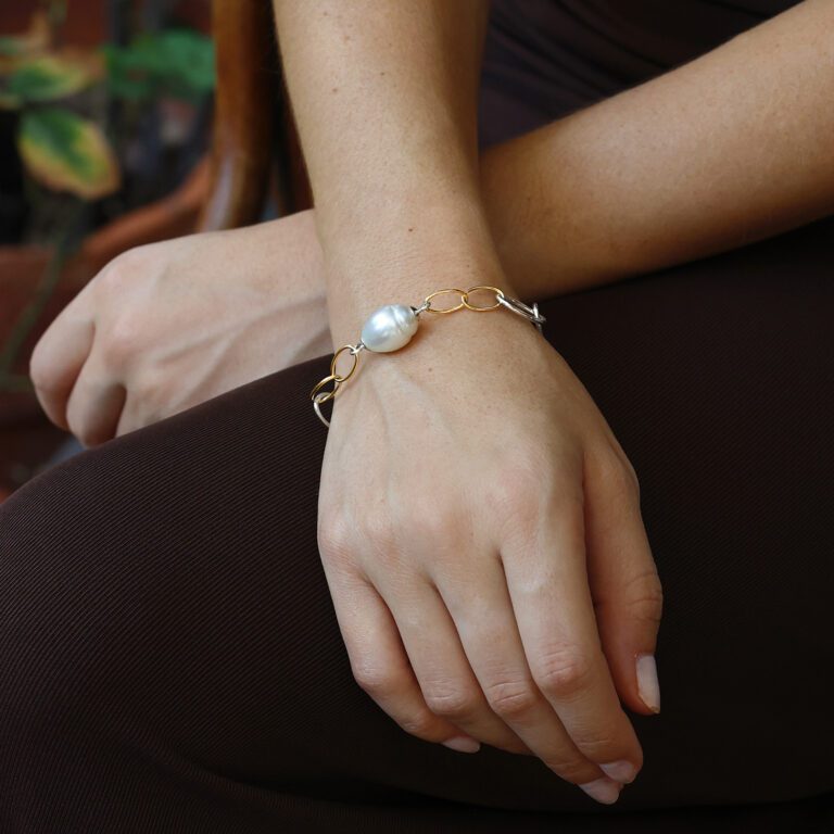 Kaia Bracelet - content