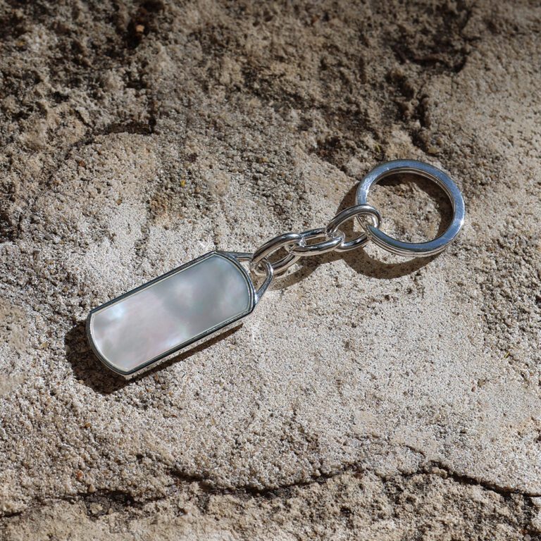 Mother of Pearl Keyring - content